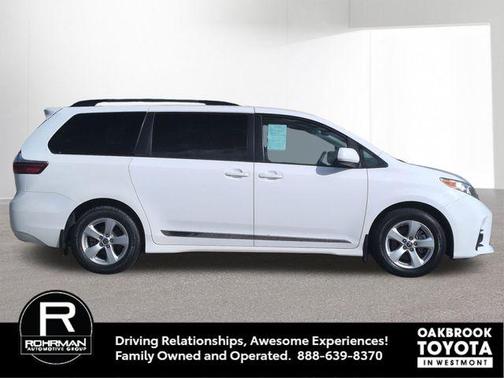 2020 Toyota Sienna LE
