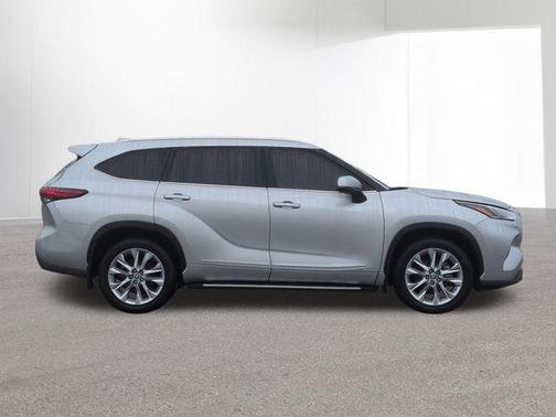 2023 Toyota Highlander Hybrid Limited