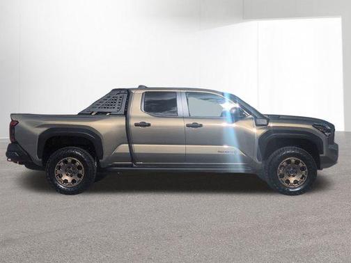 2025 Toyota Tacoma Hybrid Trailhunter