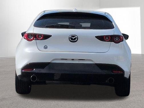 Snowflake White Pearl Mica 2022 Mazda Mazda3 FWD w/Premium Package