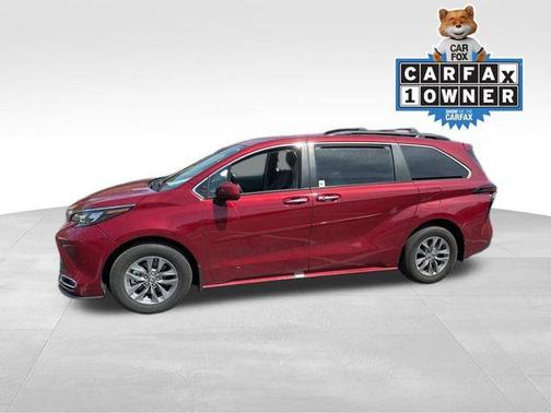 Ruby Flare Pearl 2024 Toyota Sienna XLE