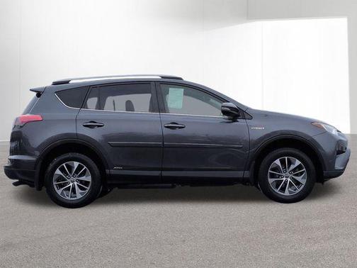 2018 Toyota RAV4 Hybrid XLE