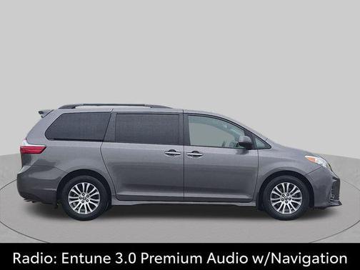 Predawn Gray Mica 2018 Toyota Sienna XLE