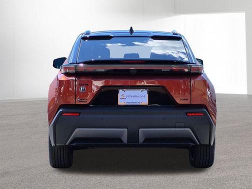 Tandoori w/Midnight Black Metallic Roof 2026 Toyota C-HR XSE