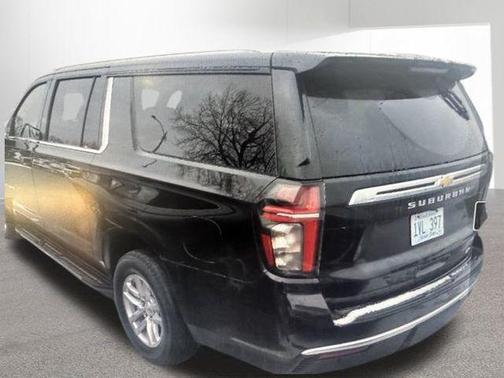 2024 Chevrolet Suburban LT