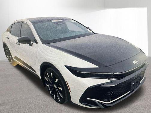 2024 Toyota Crown Platinum