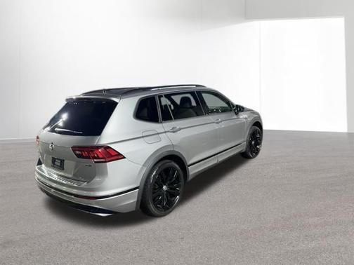 2021 Volkswagen Tiguan 2.0T SE R-Line Black 4MOTION