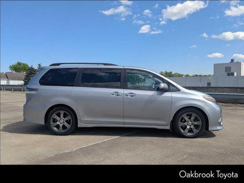 2017 Toyota Sienna SE