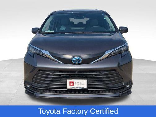 2025 Toyota Sienna XLE 7 Passenger