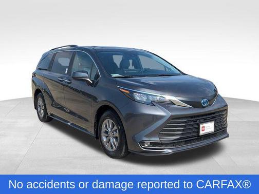 2025 Toyota Sienna XLE 7 Passenger