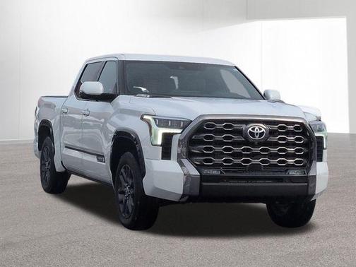 2023 Toyota Tundra Hybrid Platinum
