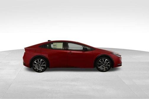 2025 Toyota Prius L
