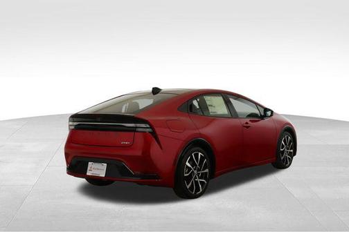 2025 Toyota Prius L