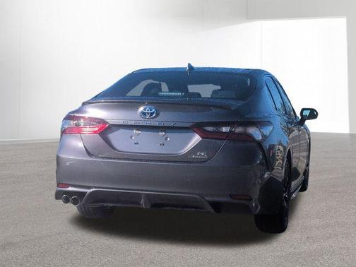 2024 Toyota Camry Hybrid SE