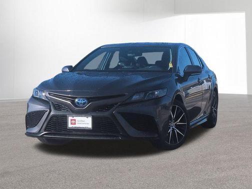 2024 Toyota Camry Hybrid SE