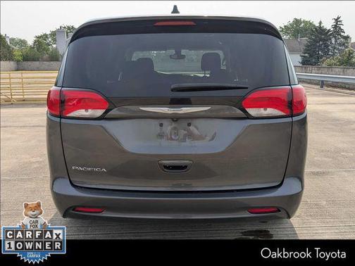2017 Chrysler Pacifica LX
