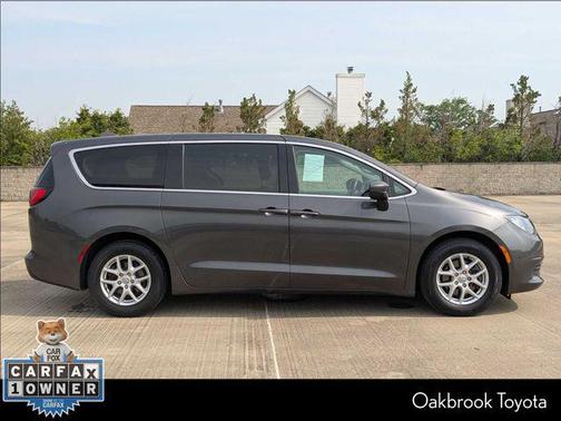 2017 Chrysler Pacifica LX
