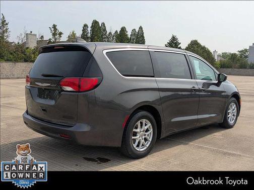2017 Chrysler Pacifica LX