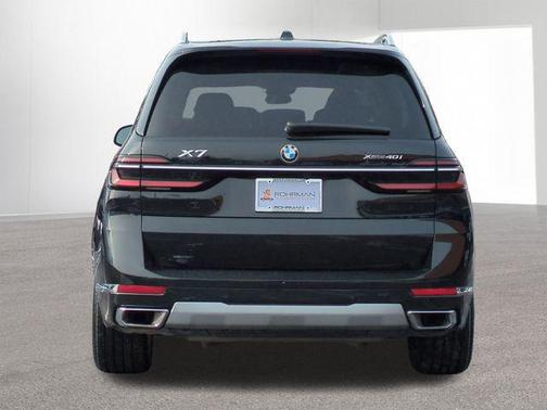 2025 BMW X7 xDrive40i