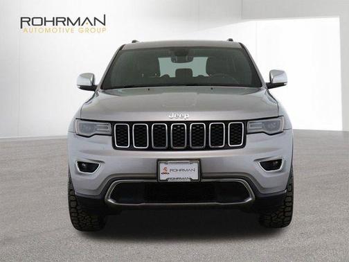 Photo 3 of 29 of 2017 Jeep Grand Cherokee Limited
