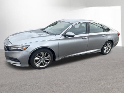 Lunar Silver Metallic 2018 Honda Accord LX
