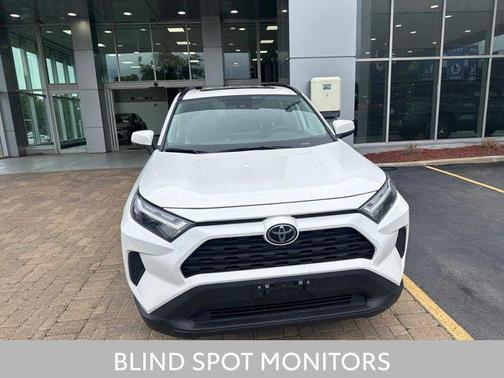 Ice Cap 2025 Toyota RAV4 XLE