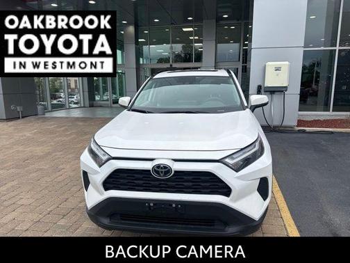 Ice Cap 2025 Toyota RAV4 XLE