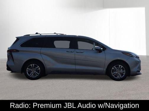 Celestial Silver Metallic 2024 Toyota Sienna Platinum