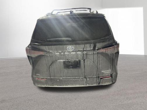 2024 Toyota Sienna Platinum