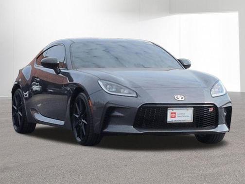 Pavement 2024 Toyota GR86 Premium