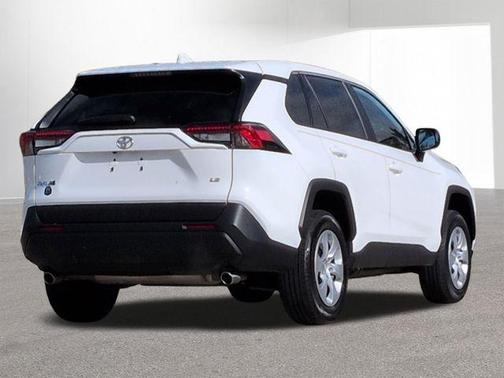 Ice Cap 2025 Toyota RAV4 LE