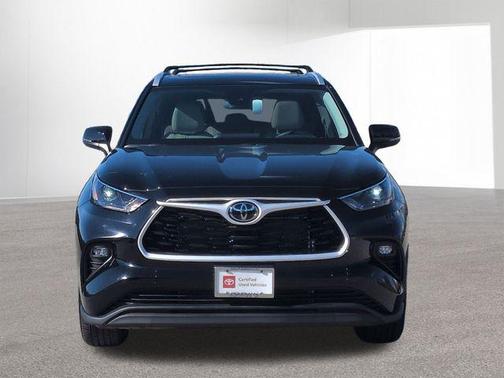 2025 Toyota Highlander XLE