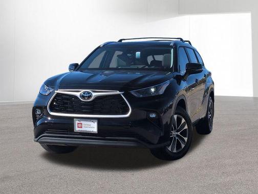 2025 Toyota Highlander XLE