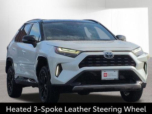 Blizzard Pearl/Midnight Black Metallic 2022 Toyota RAV4 Hybrid SE