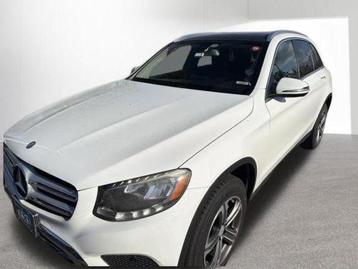 Polar White 2016 Mercedes-Benz GLC 300 4MATIC