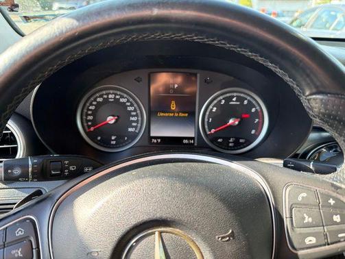 Polar White 2016 Mercedes-Benz GLC 300 4MATIC