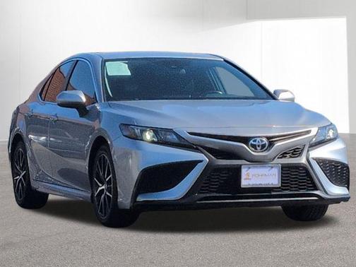 Celestial Silver Metallic 2021 Toyota Camry SE