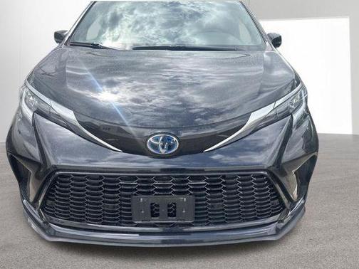 Midnight Black Metallic 2024 Toyota Sienna XSE 7 Passenger