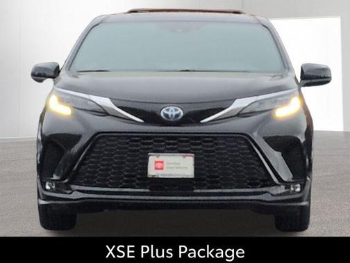 Midnight Black Metallic 2024 Toyota Sienna XSE 7 Passenger