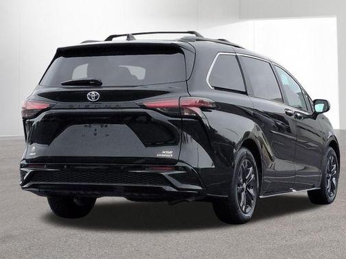 Midnight Black Metallic 2024 Toyota Sienna XSE 7 Passenger