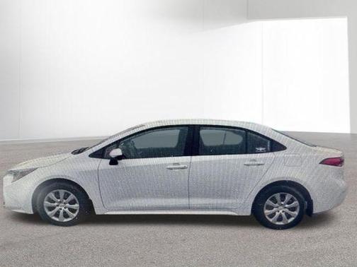 Ice Cap 2024 Toyota Corolla LE