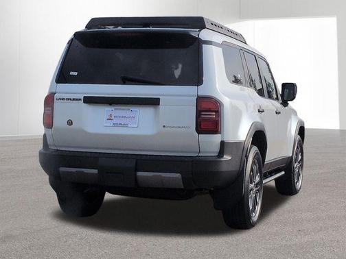 2026 Toyota Land Cruiser Base