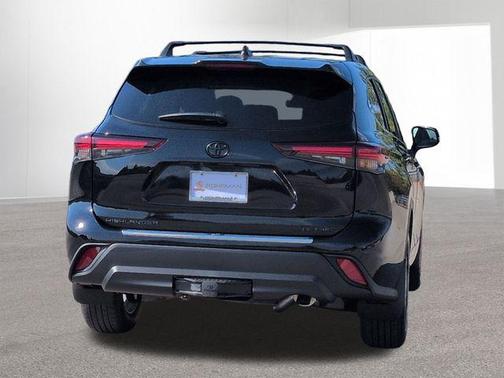 2025 Toyota Highlander LE