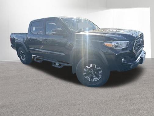 Midnight Black Metallic 2019 Toyota Tacoma TRD Off Road