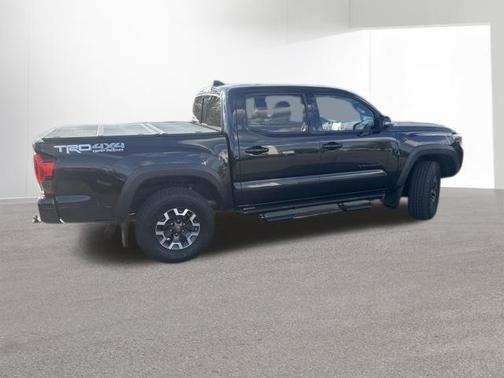 Midnight Black Metallic 2019 Toyota Tacoma TRD Off Road