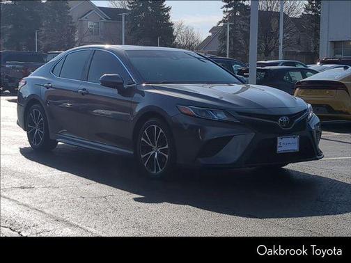 2020 Toyota Camry SE