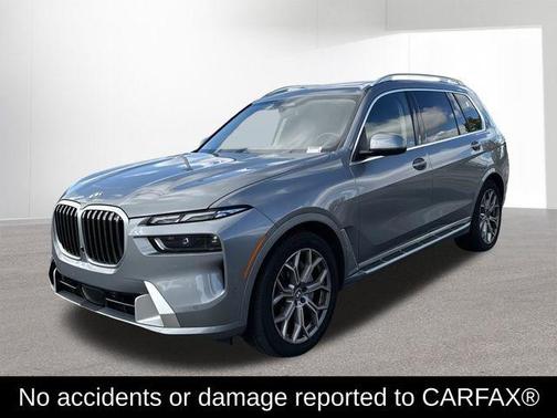 Skyscraper Grey Metallic 2025 BMW X7 xDrive40i