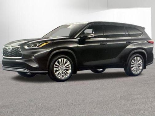 Midnight Black Metallic 2026 Toyota Highlander Platinum