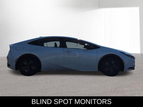 Wind Chill Pearl 2024 Toyota Prius Prime SE