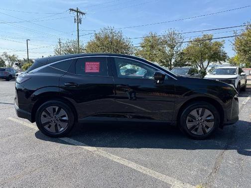 2025 Nissan Murano SL